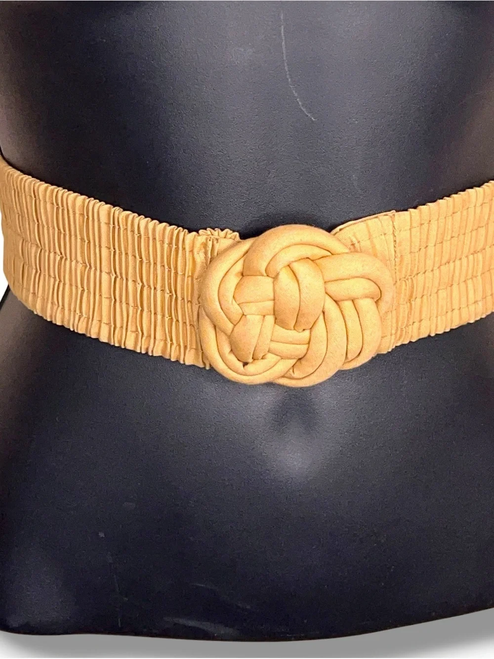 Vintage Nude Beige Stretch Belt 80s Era Womens Knot Buckle Style Accent Medium